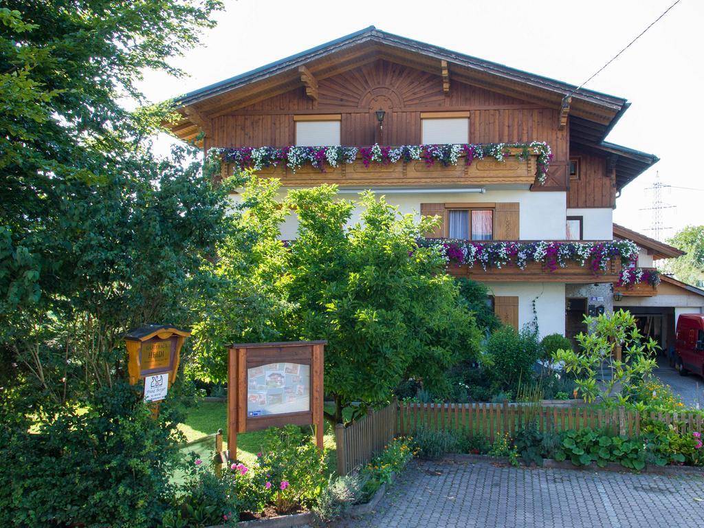 Gastehaus Heidi Panzió Wals-Siezenheim Kültér fotó